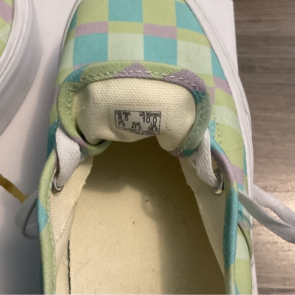 Colorblock Platform Vans - Picture 4 of 5